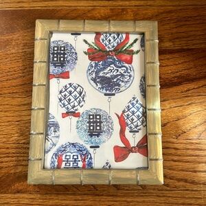 5x7 Silver and Pearl Desktop Frame